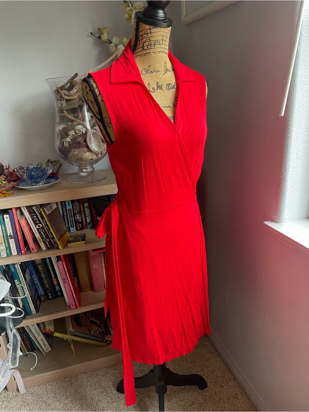 Red Vince Camuto Sleeveless Wrap Dress in PM